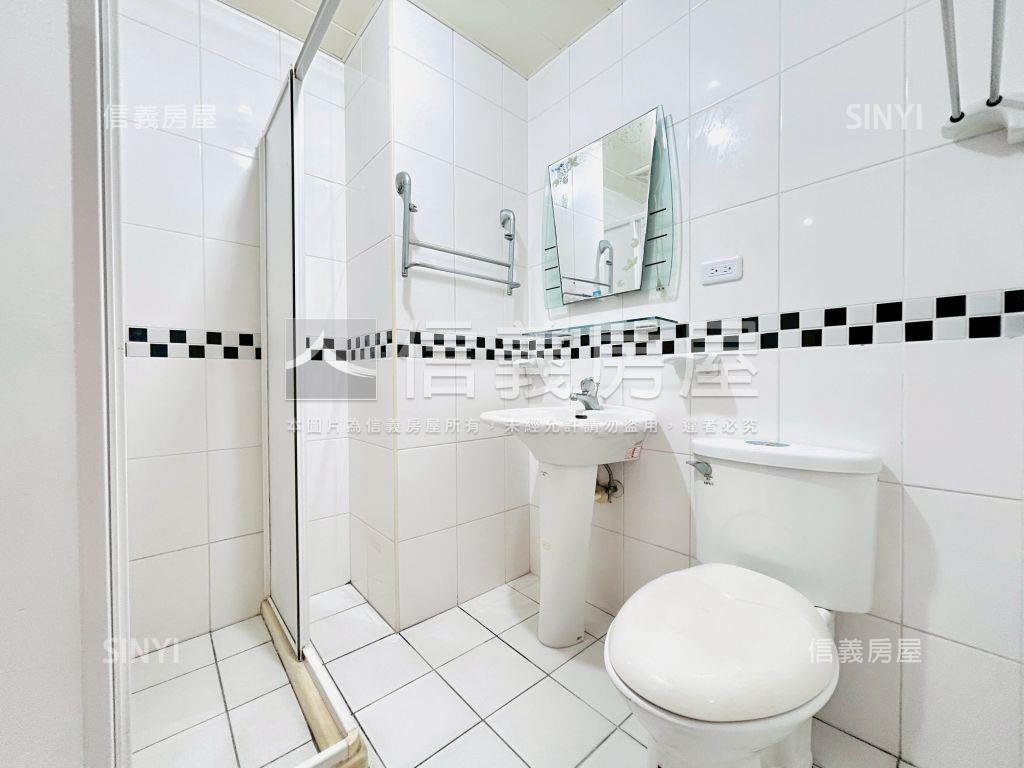 昇捷荷堂４房車位房屋室內格局與周邊環境