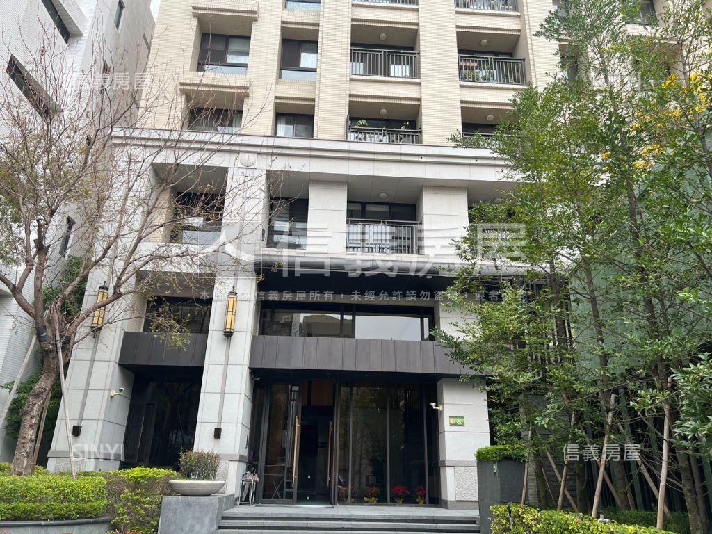 興大苑採光露台平車美三房房屋室內格局與周邊環境