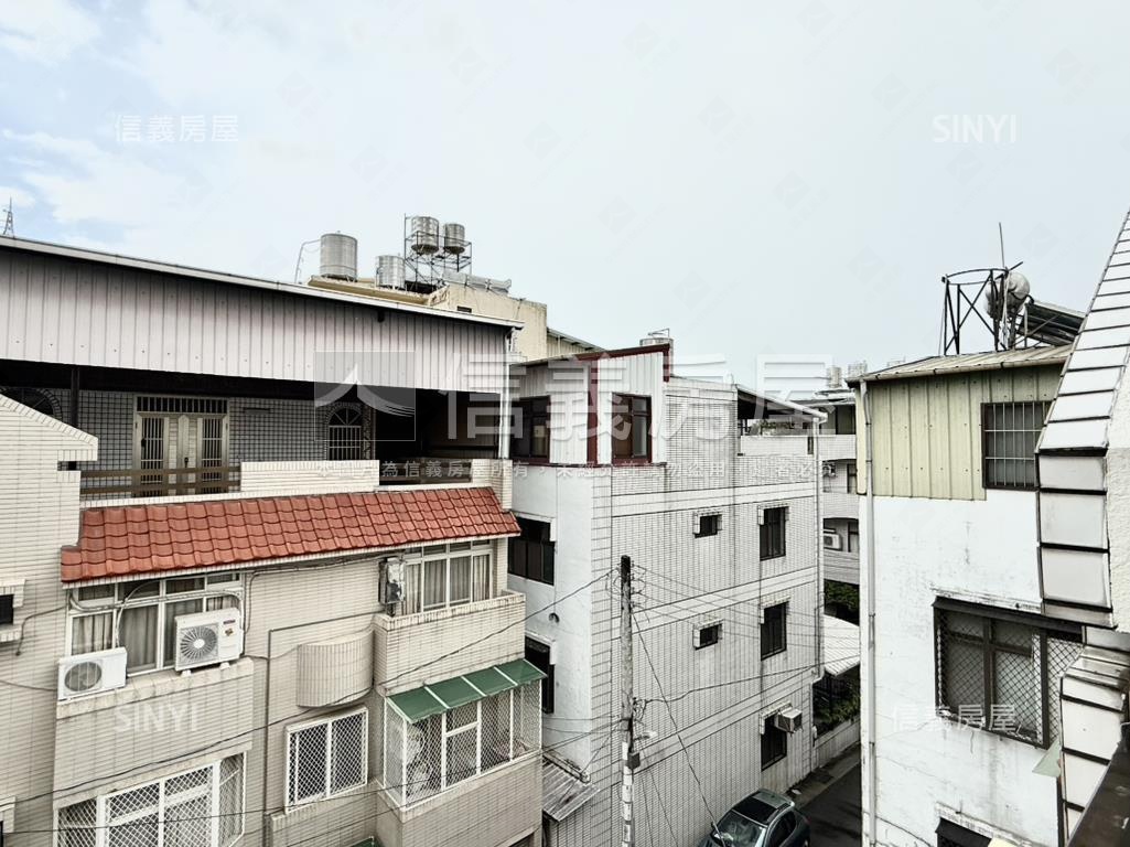 近１４期潭子大地坪透天房屋室內格局與周邊環境