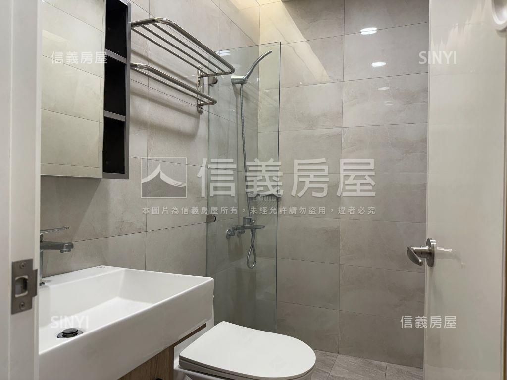 面信義計劃首排美妝都更宅房屋室內格局與周邊環境