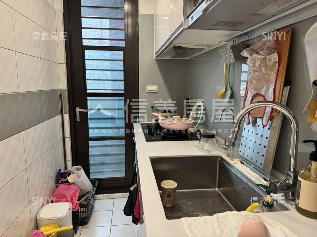 華鎮精美裝潢房屋室內格局與周邊環境