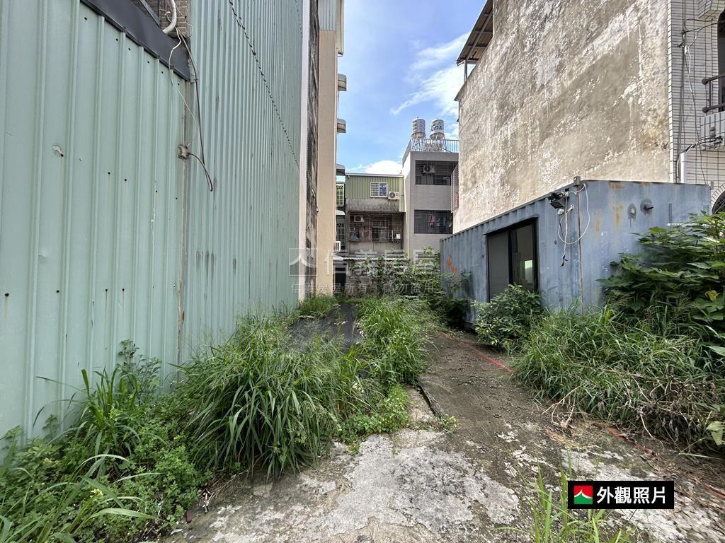 東區仁和段近公園方正地房屋室內格局與周邊環境