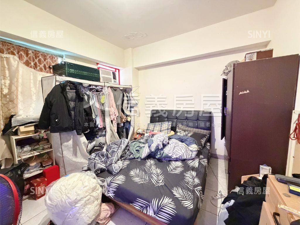 獨！鎮家寶電梯邊間三房房屋室內格局與周邊環境