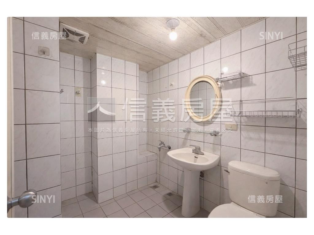 獨！鎮家寶電梯邊間三房房屋室內格局與周邊環境