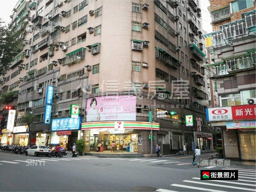 獨！鎮家寶電梯邊間三房房屋室內格局與周邊環境