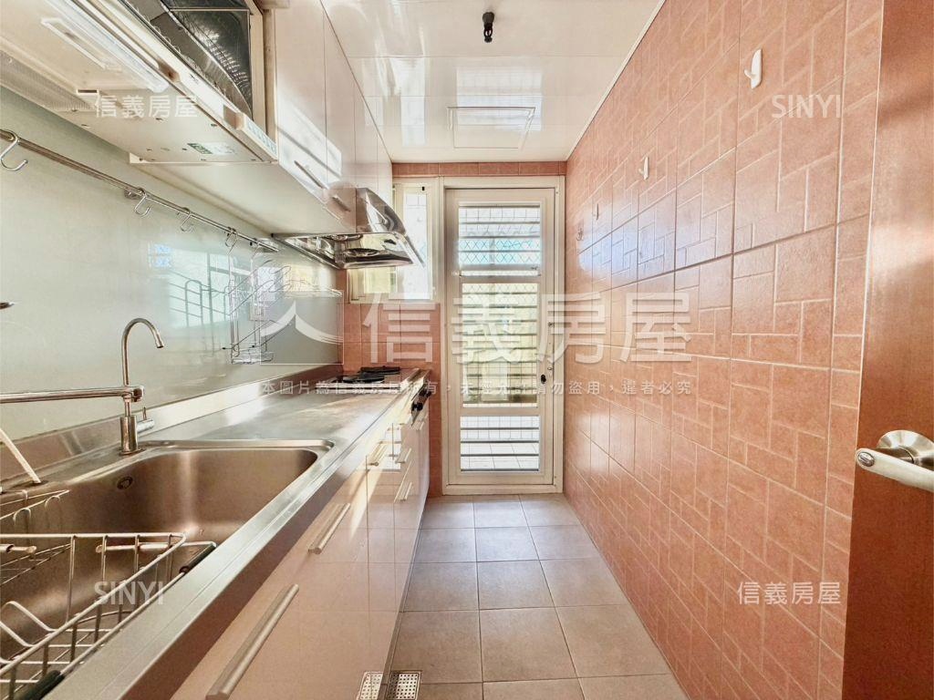 專任＊傳奇高樓山景美三房房屋室內格局與周邊環境