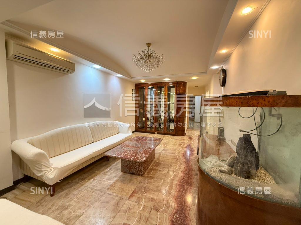 陽光靜巷一樓門前方便停車房屋室內格局與周邊環境