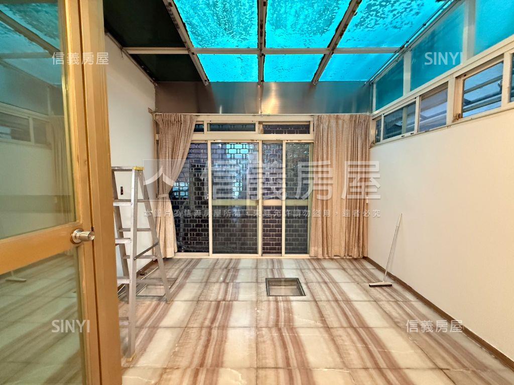 陽光靜巷一樓門前方便停車房屋室內格局與周邊環境