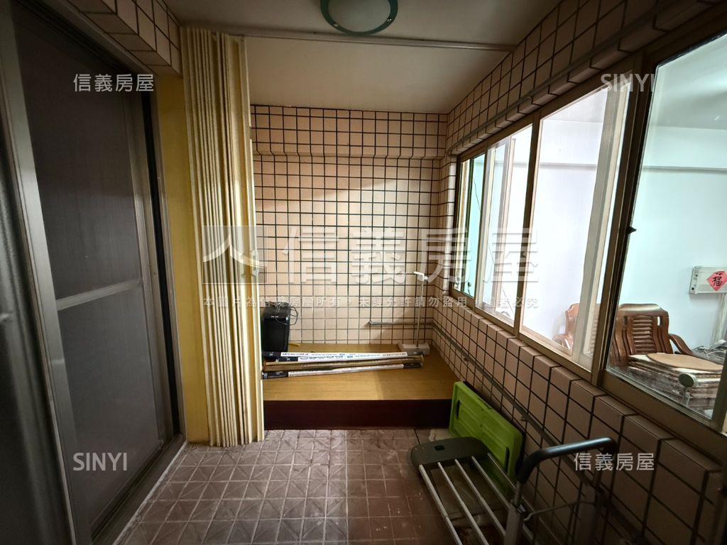 陽光靜巷一樓門前方便停車房屋室內格局與周邊環境
