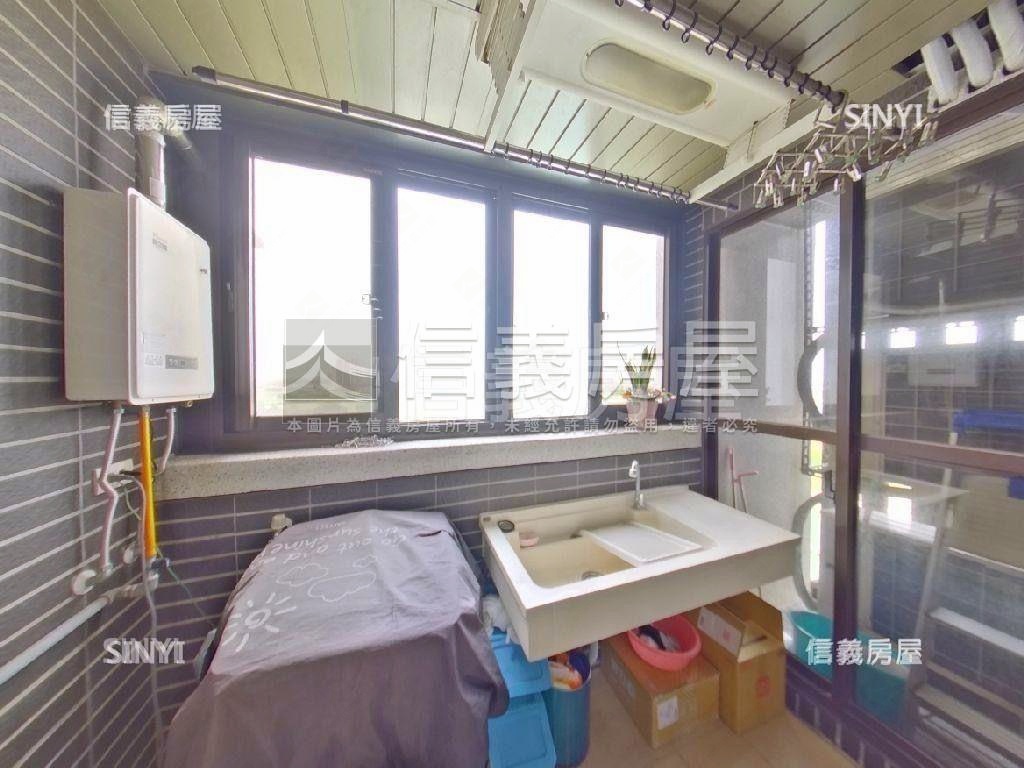 宜雄玉荷美景三房車位房屋室內格局與周邊環境