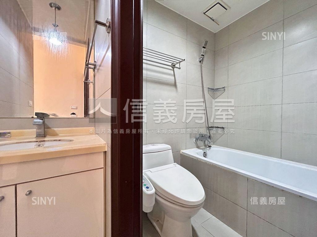 捷運迴龍捷運家境一樓房屋室內格局與周邊環境