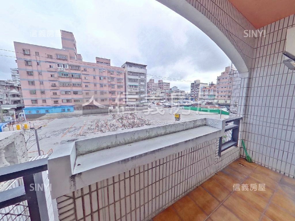 專任未來體育園區面寬別墅房屋室內格局與周邊環境