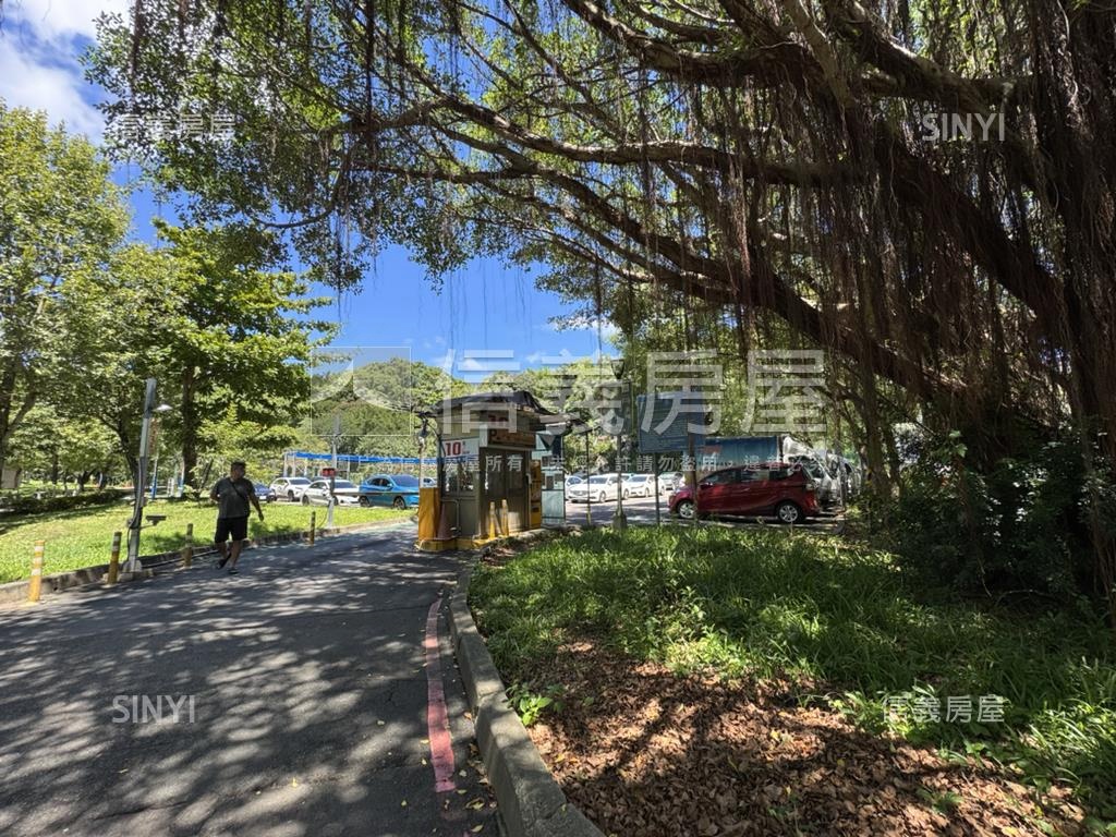 公園美景溫馨電梯２房房屋室內格局與周邊環境