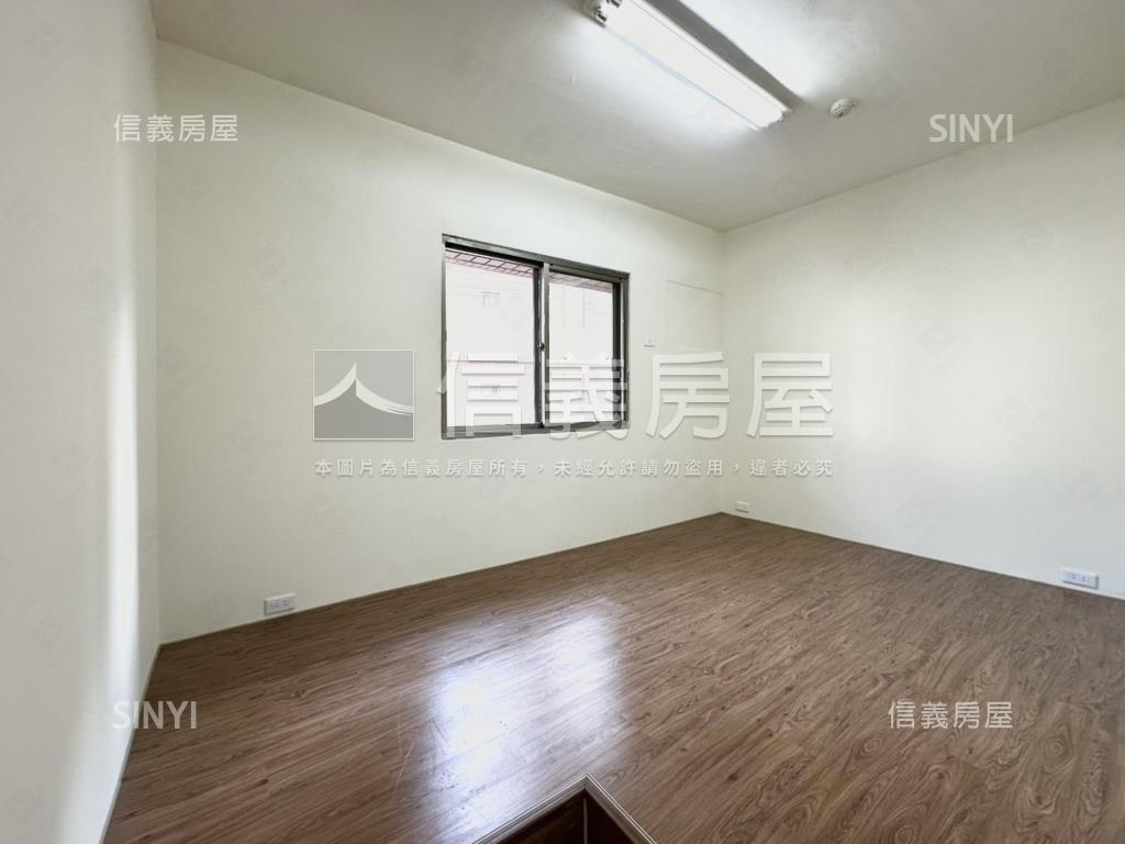 黎明河南｜採光三房車位房屋室內格局與周邊環境
