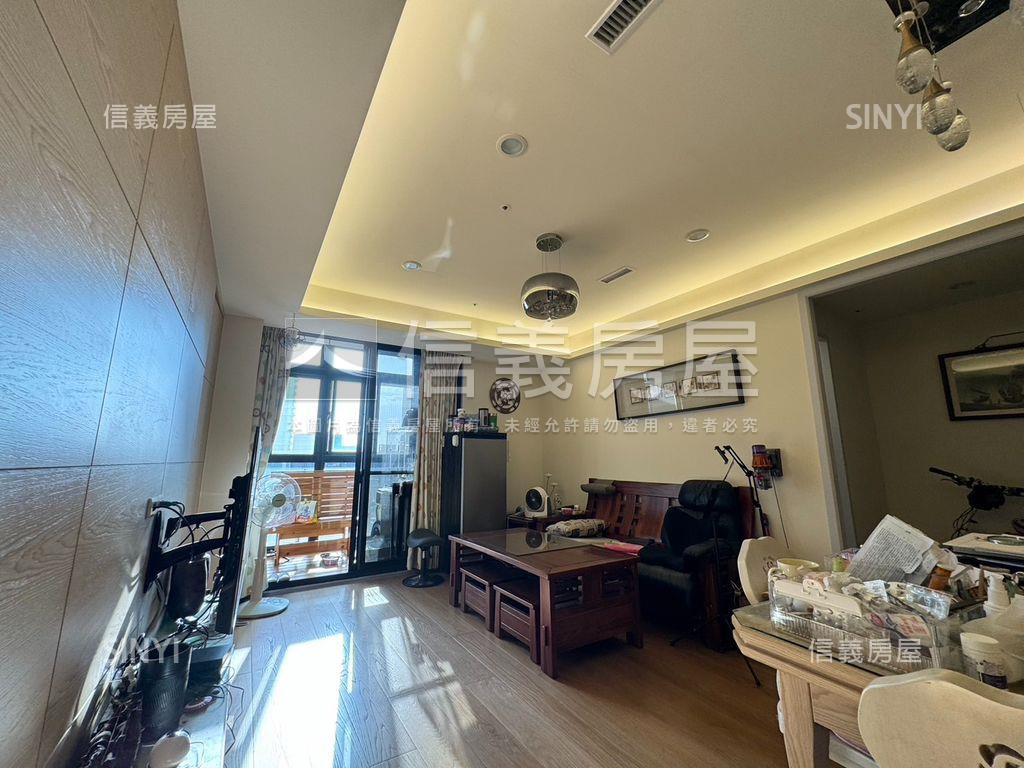 Ａ９峰閣四房平面車位房屋室內格局與周邊環境