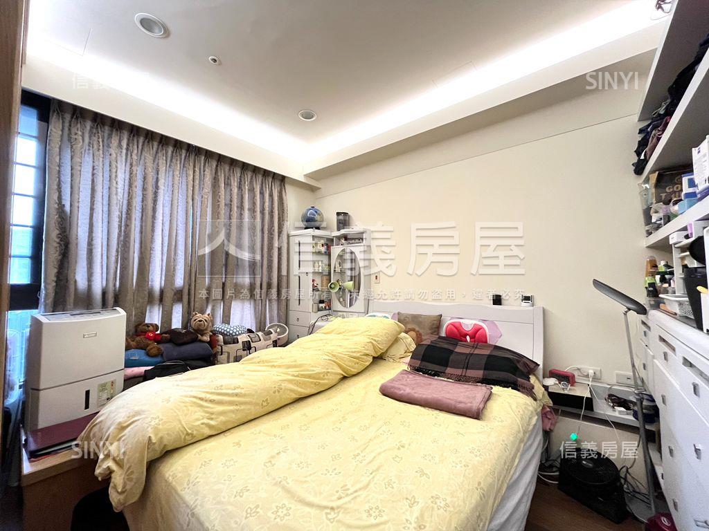 Ａ９峰閣四房平面車位房屋室內格局與周邊環境