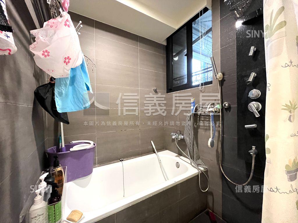 Ａ９峰閣四房平面車位房屋室內格局與周邊環境