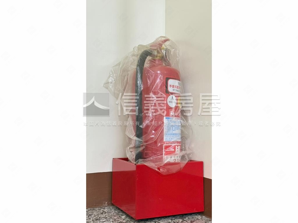 近麥當勞•陽台套房收租寶房屋室內格局與周邊環境