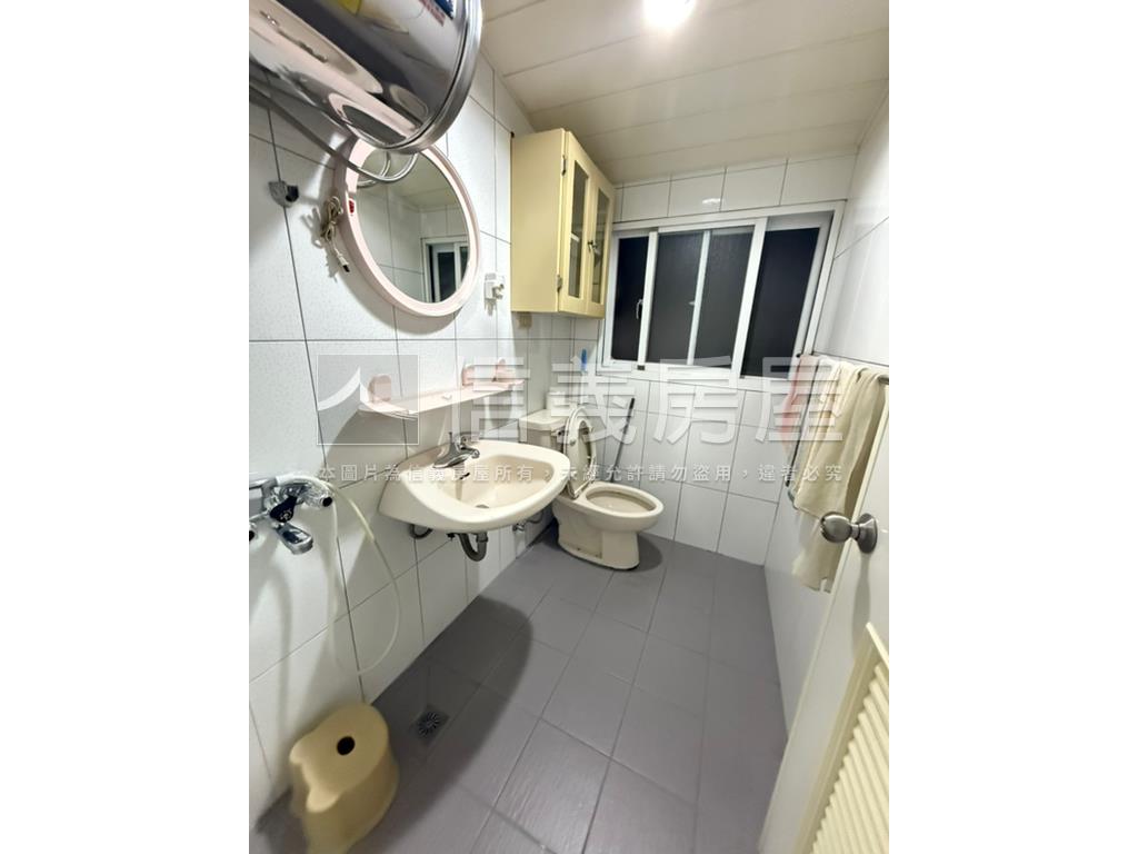 觀亭街收租透天房屋室內格局與周邊環境