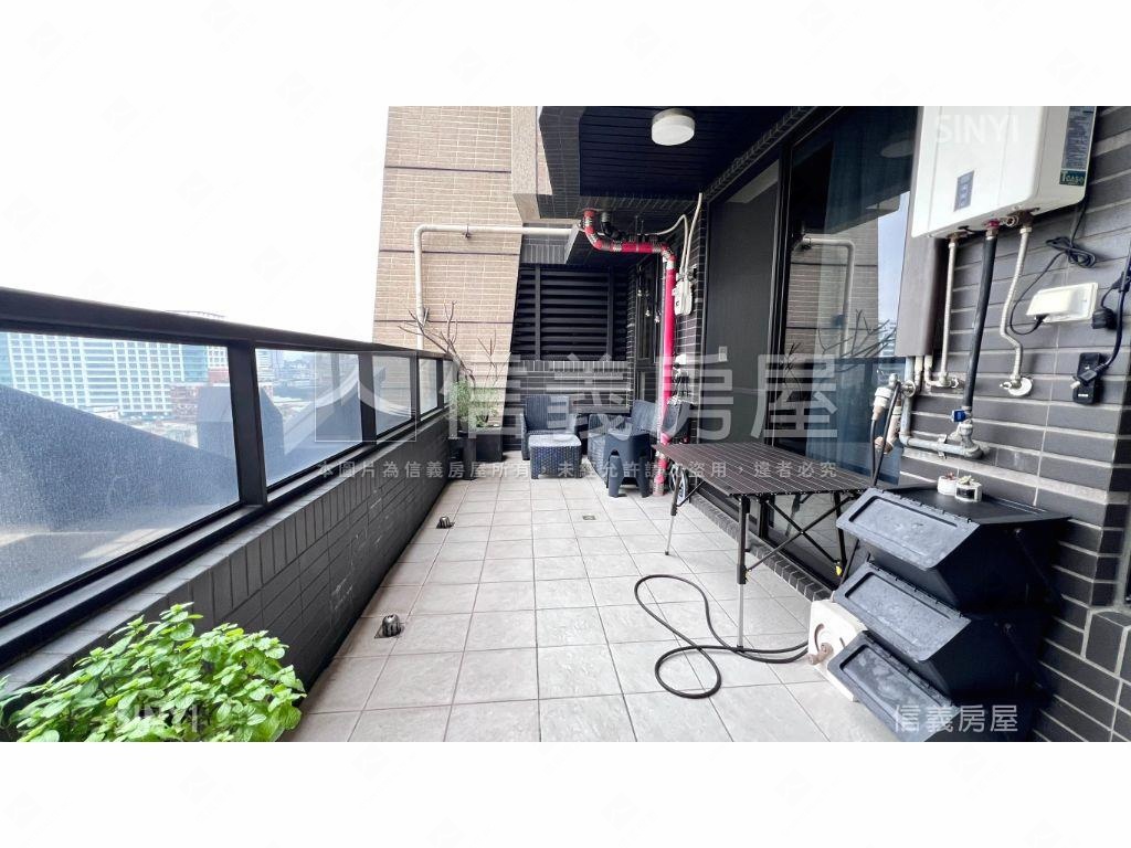 景美捷運天際露臺戶面河景房屋室內格局與周邊環境