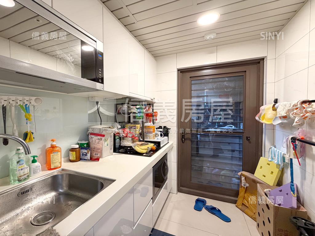 捷運蒲陽雙和高樓兩房車位房屋室內格局與周邊環境