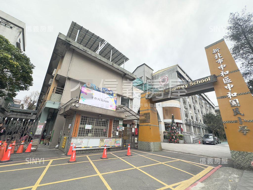 捷運蒲陽雙和高樓兩房車位房屋室內格局與周邊環境