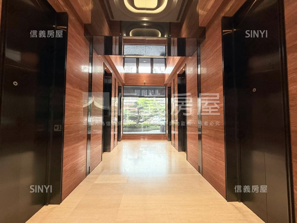京城新世界景觀兩房平車房屋室內格局與周邊環境
