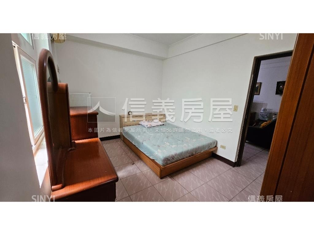 森林公園商一朝南一樓房屋室內格局與周邊環境