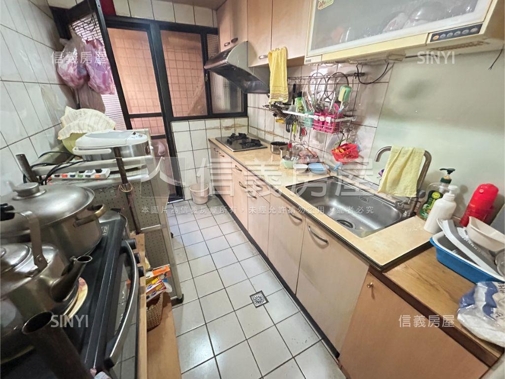 安德街採光美四房房屋室內格局與周邊環境