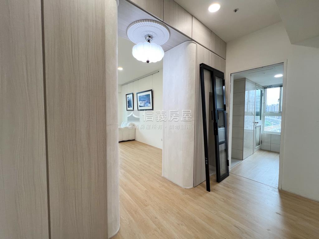 ＶＩＴＡ高樓山景質感三房房屋室內格局與周邊環境