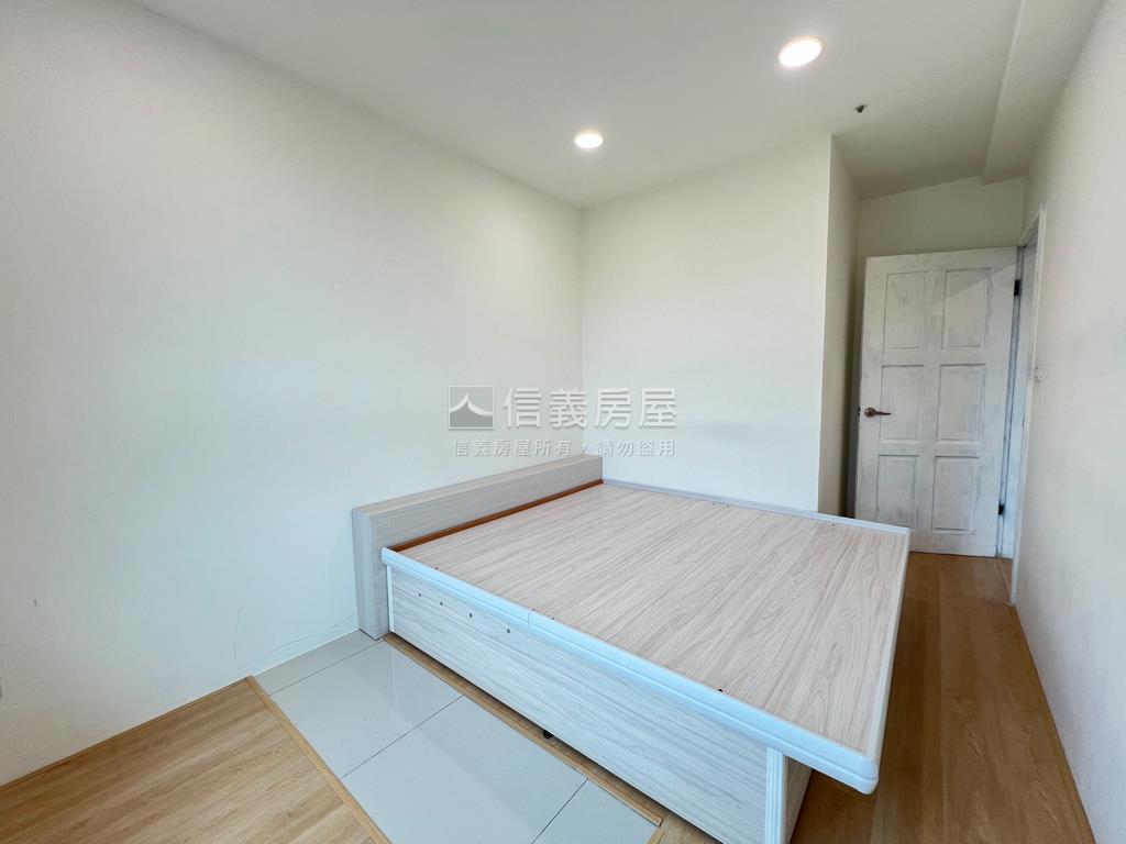 ＶＩＴＡ高樓山景質感三房房屋室內格局與周邊環境