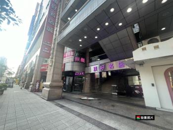 屋主急售●東區頂好小店面