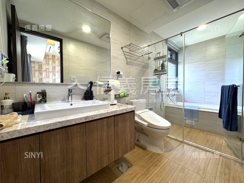 艾美館６次頂美景三房平車房屋室內格局與周邊環境