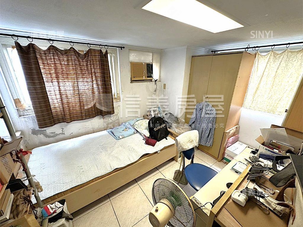 山水天地挑高大空間房屋室內格局與周邊環境