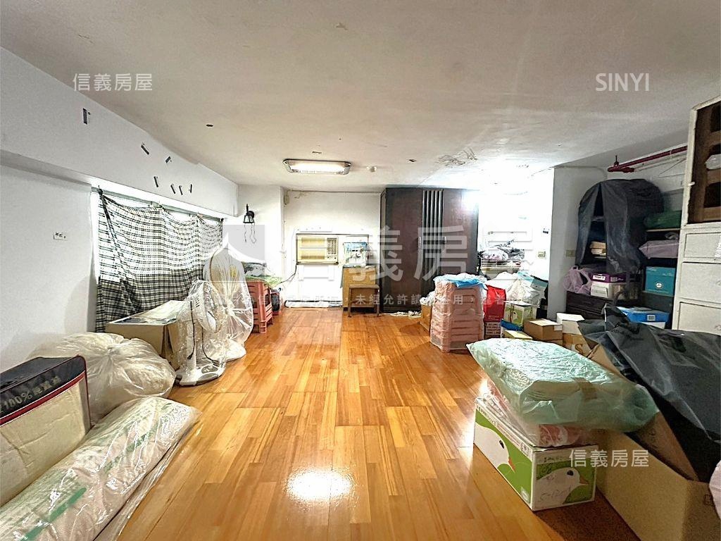 山水天地挑高大空間房屋室內格局與周邊環境