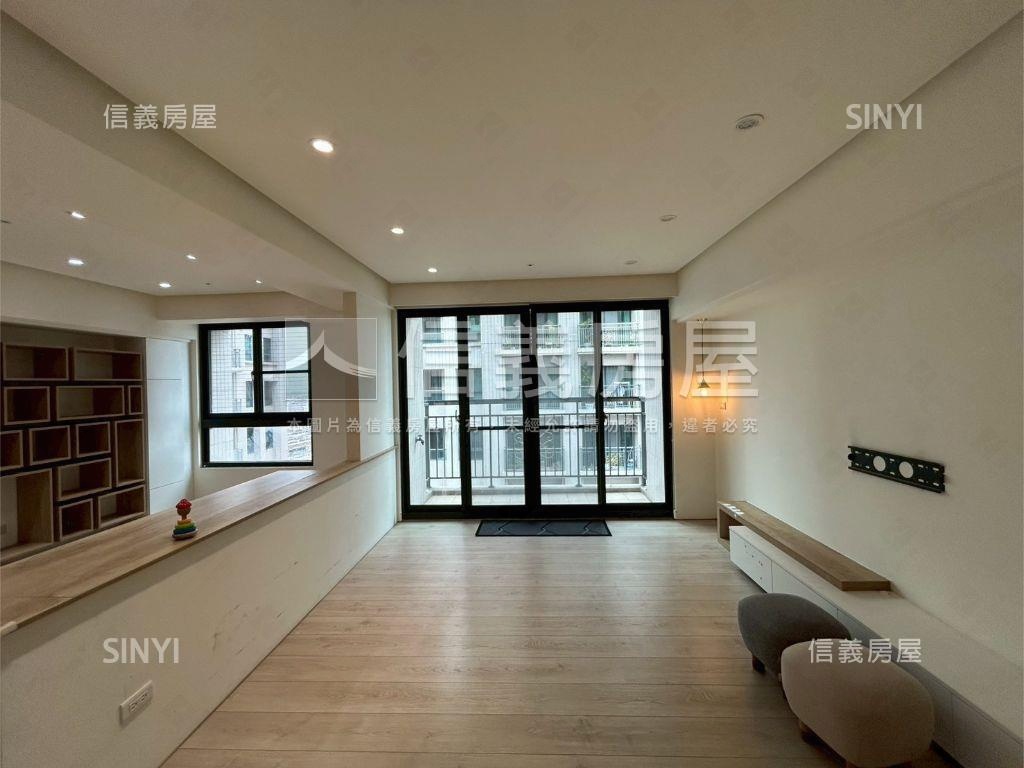 近竹南火車站次頂樓大坪數房屋室內格局與周邊環境