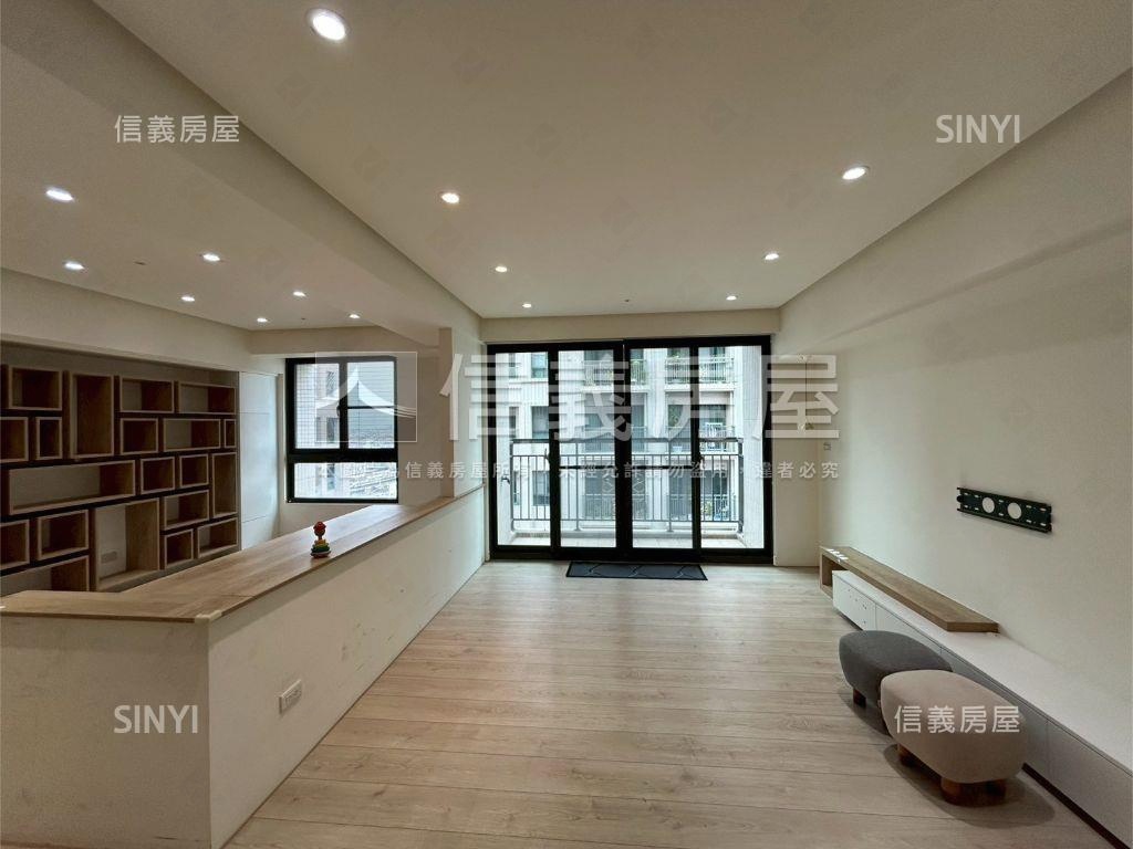 近竹南火車站次頂樓大坪數房屋室內格局與周邊環境