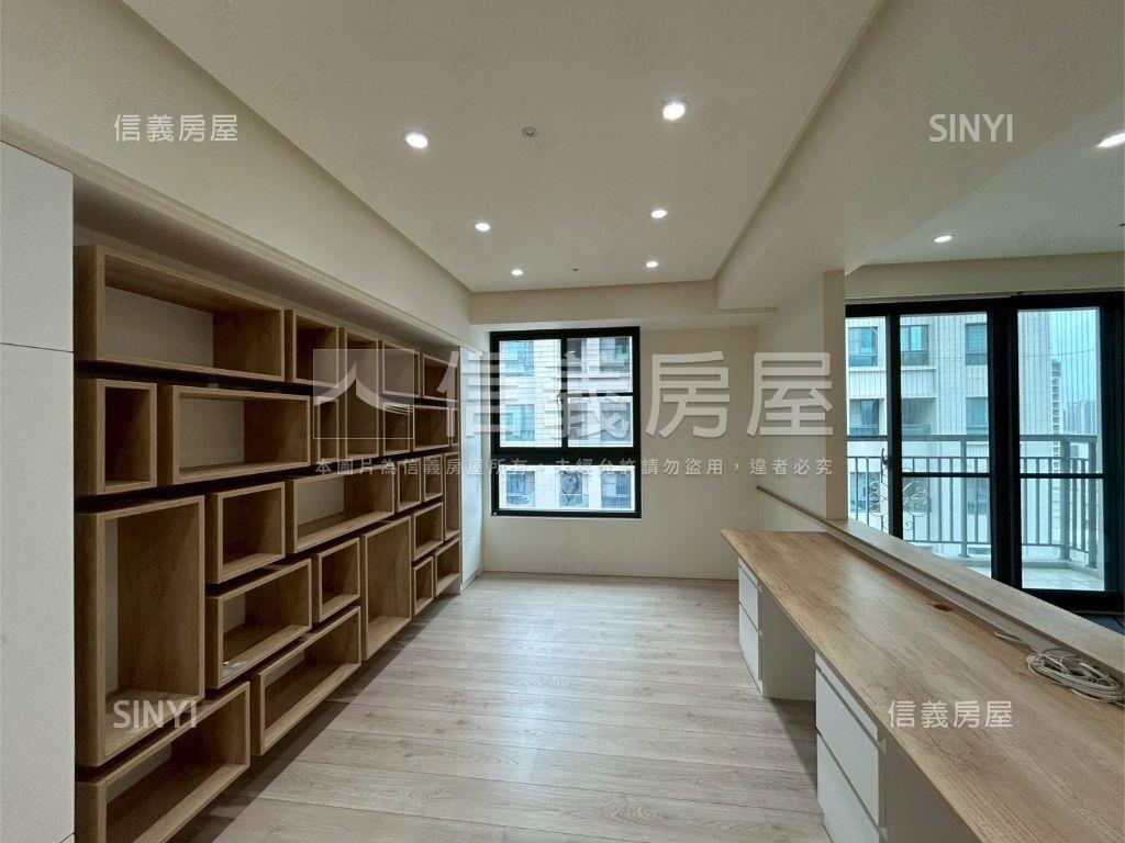 近竹南火車站次頂樓大坪數房屋室內格局與周邊環境