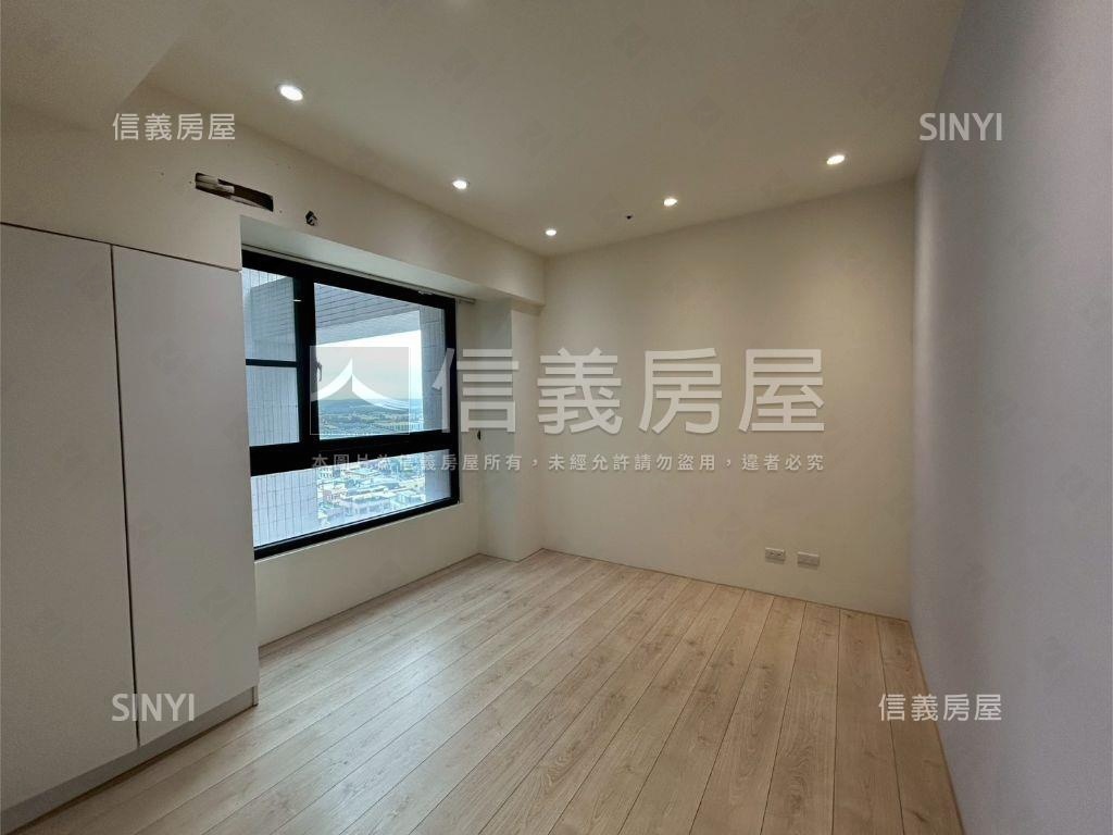 近竹南火車站次頂樓大坪數房屋室內格局與周邊環境