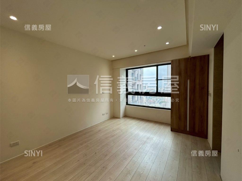 近竹南火車站次頂樓大坪數房屋室內格局與周邊環境