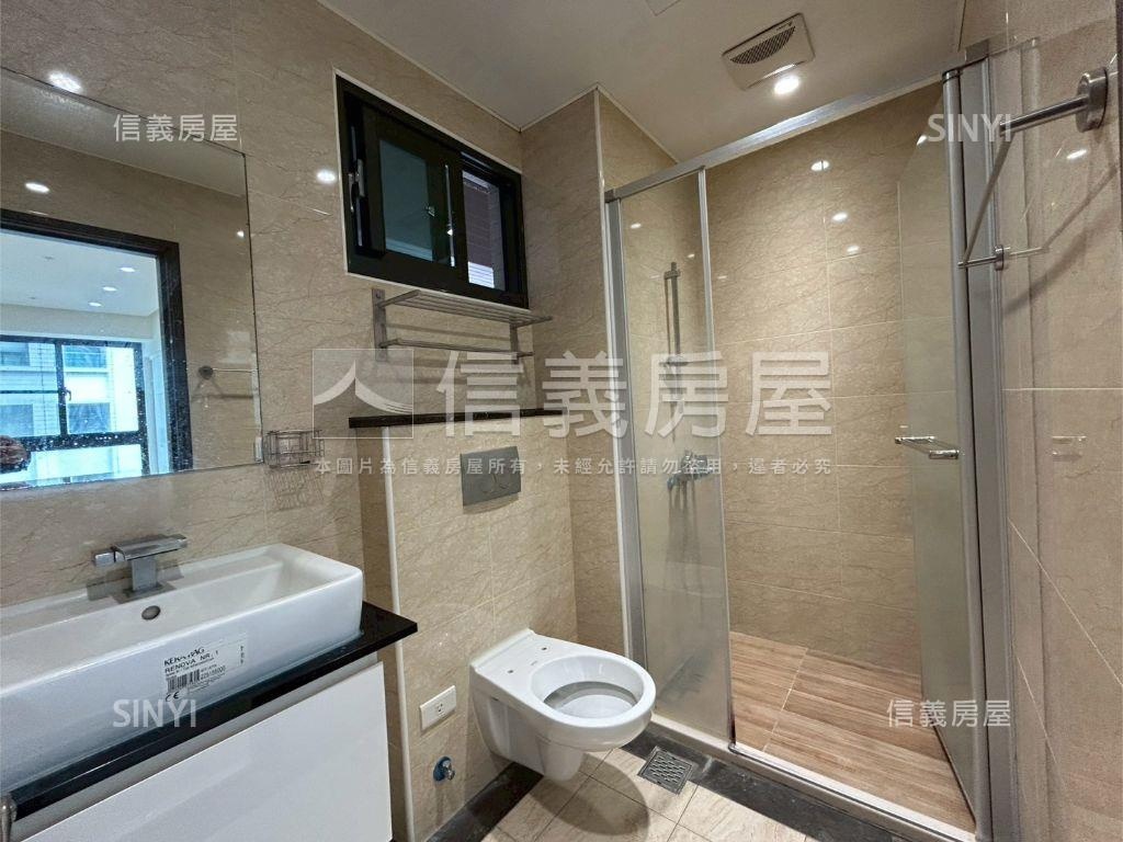 近竹南火車站次頂樓大坪數房屋室內格局與周邊環境