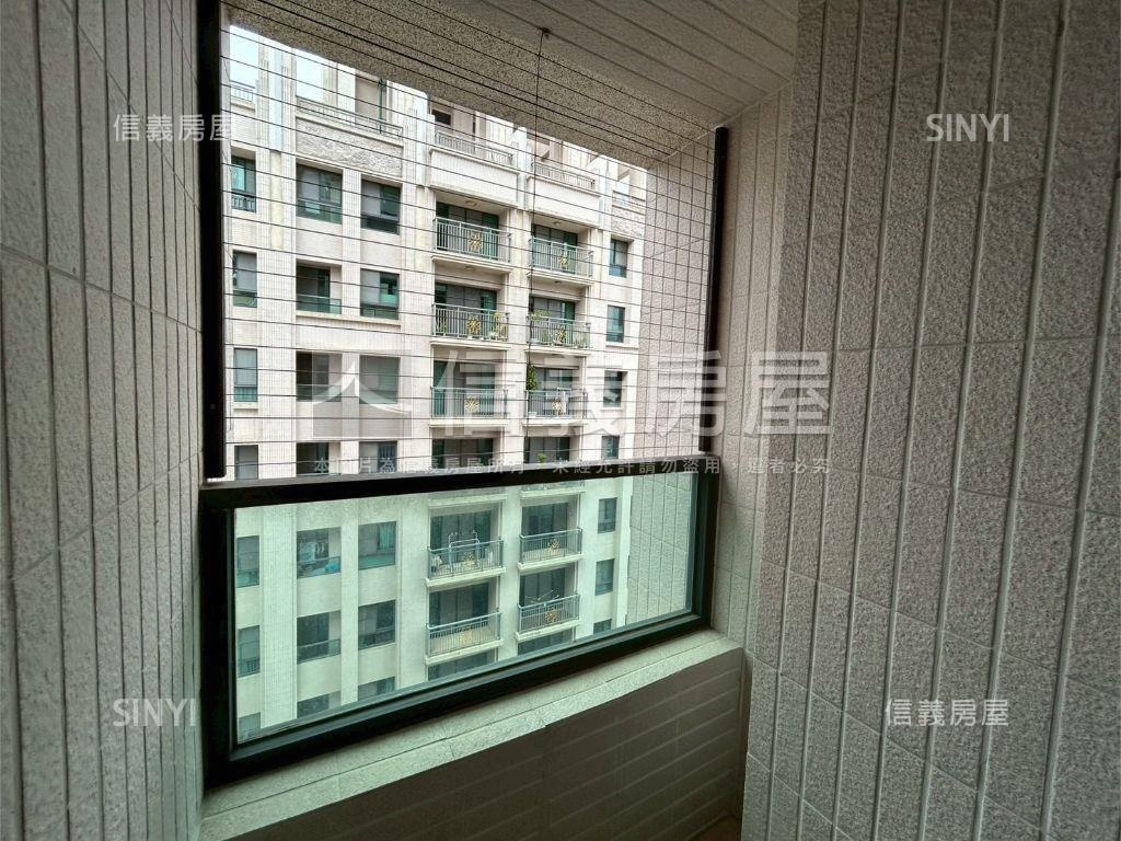 近竹南火車站次頂樓大坪數房屋室內格局與周邊環境