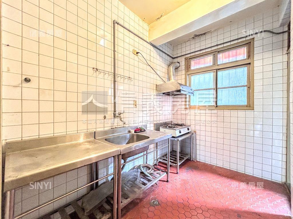 板新捷運旁方正美寓房屋室內格局與周邊環境