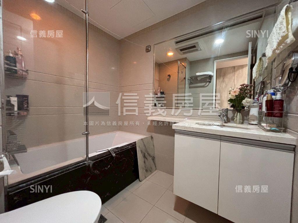 翫賞苑暖木質感大兩房房屋室內格局與周邊環境