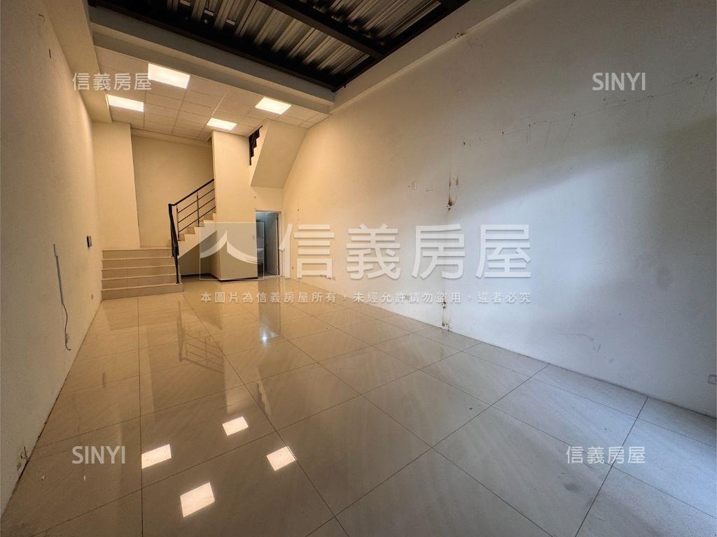 蜜之地金店面房屋室內格局與周邊環境