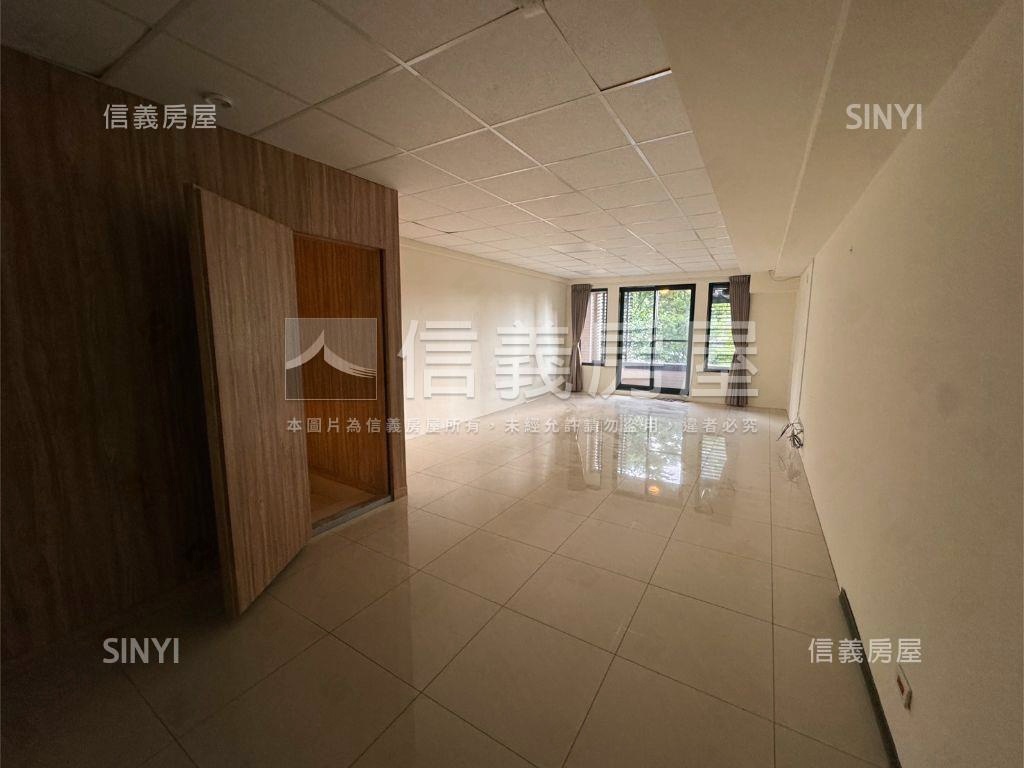 蜜之地金店面房屋室內格局與周邊環境