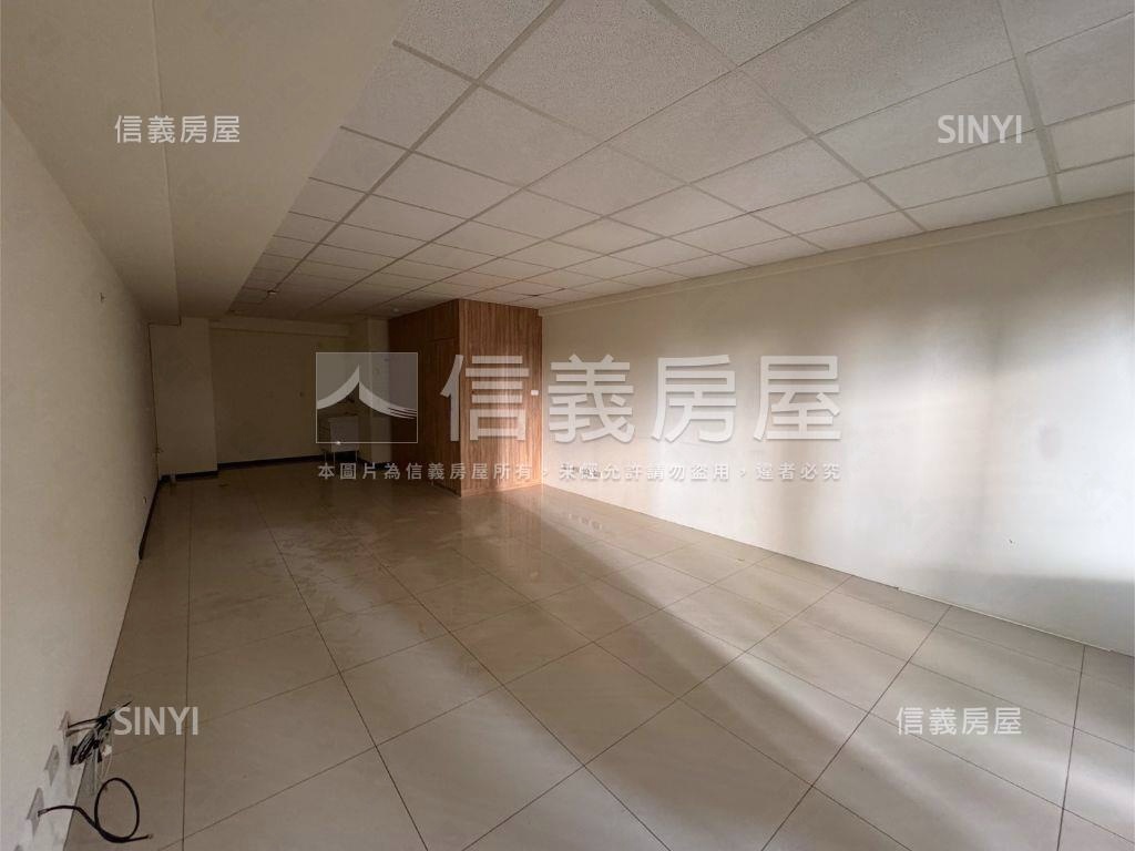 蜜之地金店面房屋室內格局與周邊環境