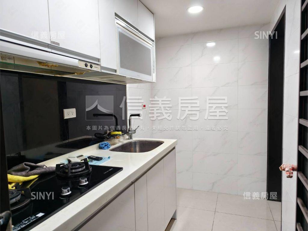 民安讚景觀２房車位房屋室內格局與周邊環境