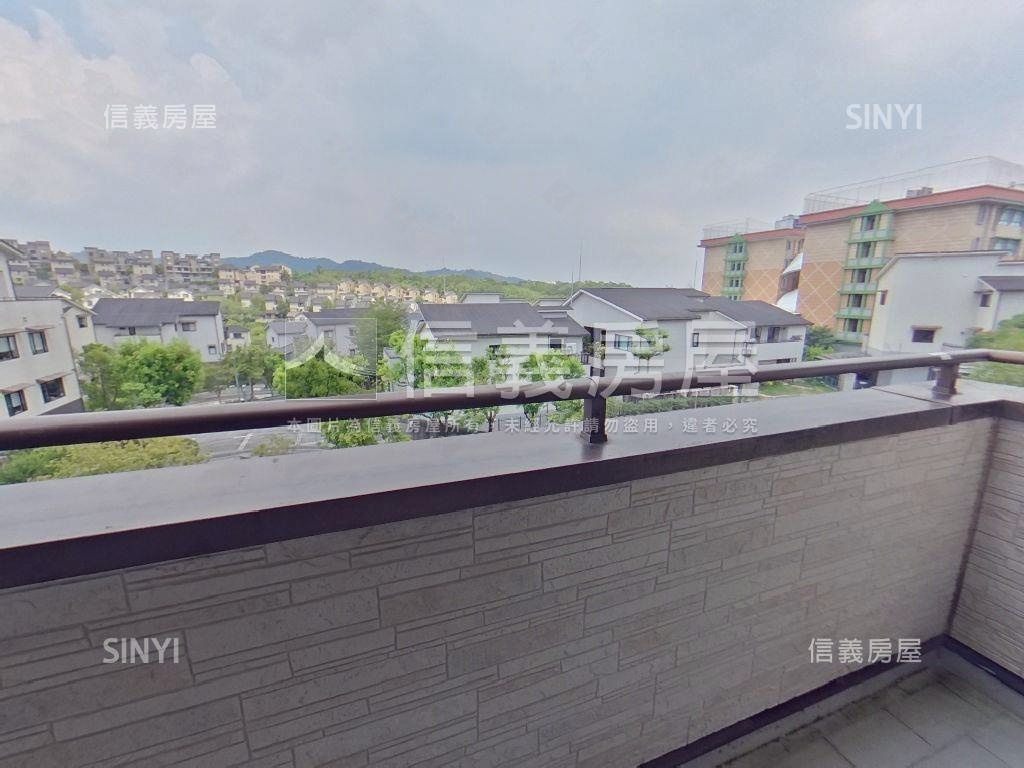 康橋旁景觀電梯獨戶別墅房屋室內格局與周邊環境