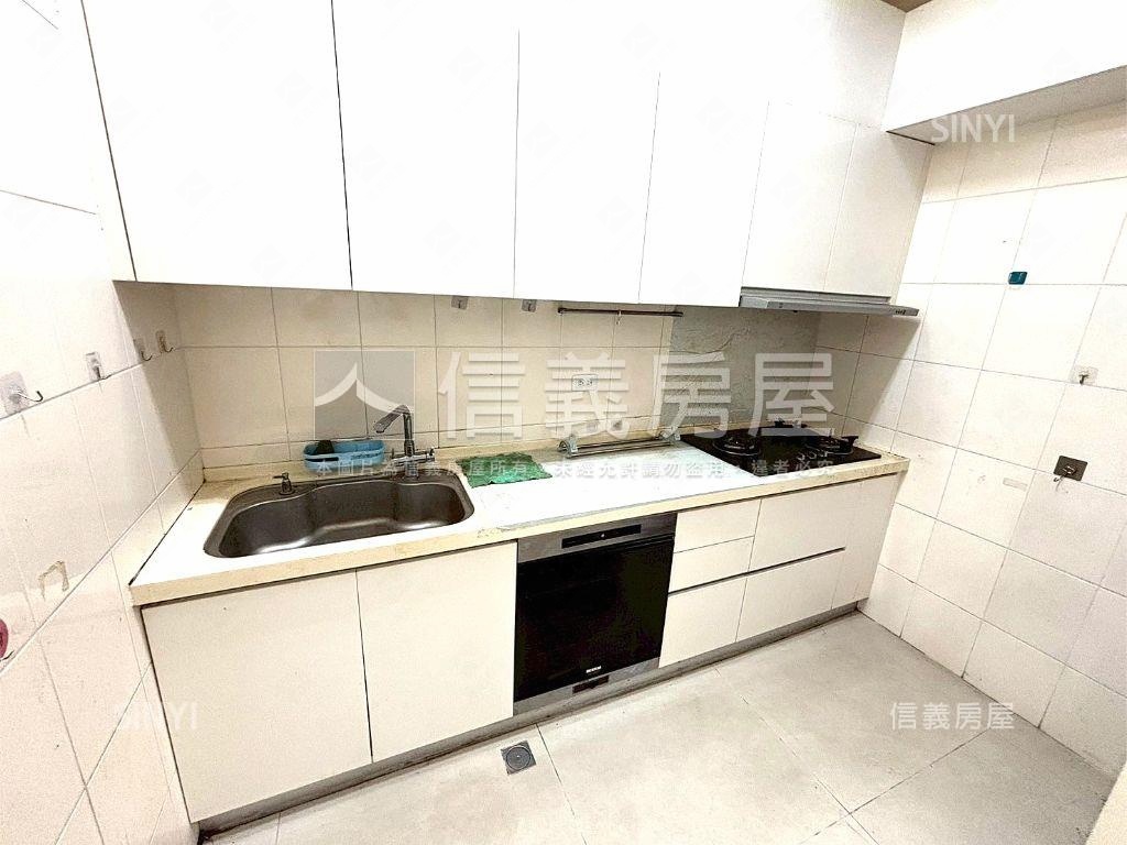 新光田☆前院車庫別墅房屋室內格局與周邊環境